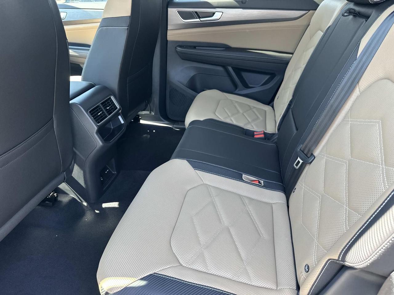 2026 Volkswagen Atlas Cross Sport 2.0T SE w/Technology Woodbridge VA