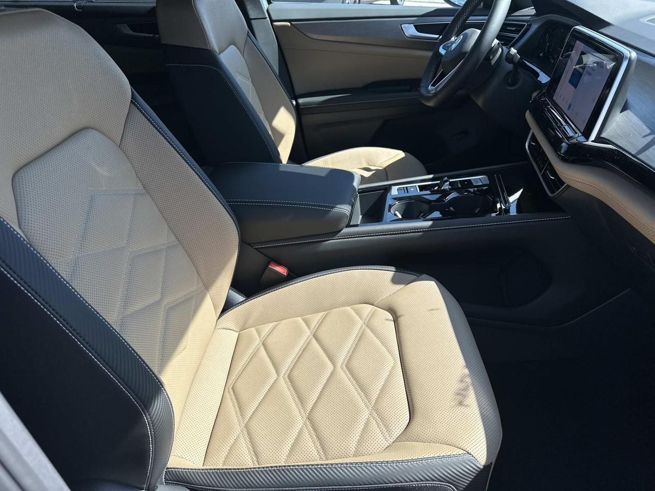 2026 Volkswagen Atlas Cross Sport 2.0T SE w/Technology Woodbridge VA