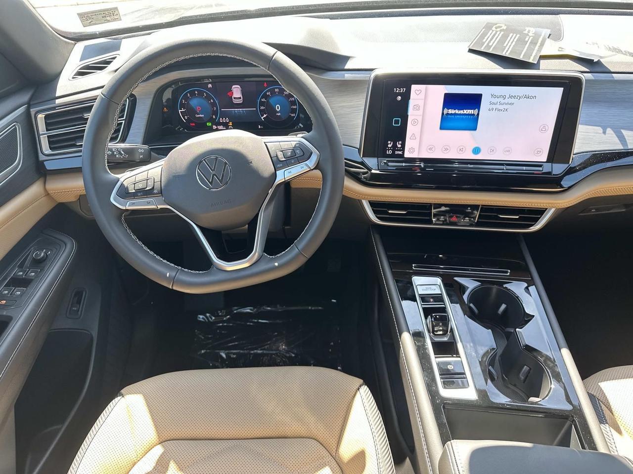 2026 Volkswagen Atlas Cross Sport 2.0T SE w/Technology