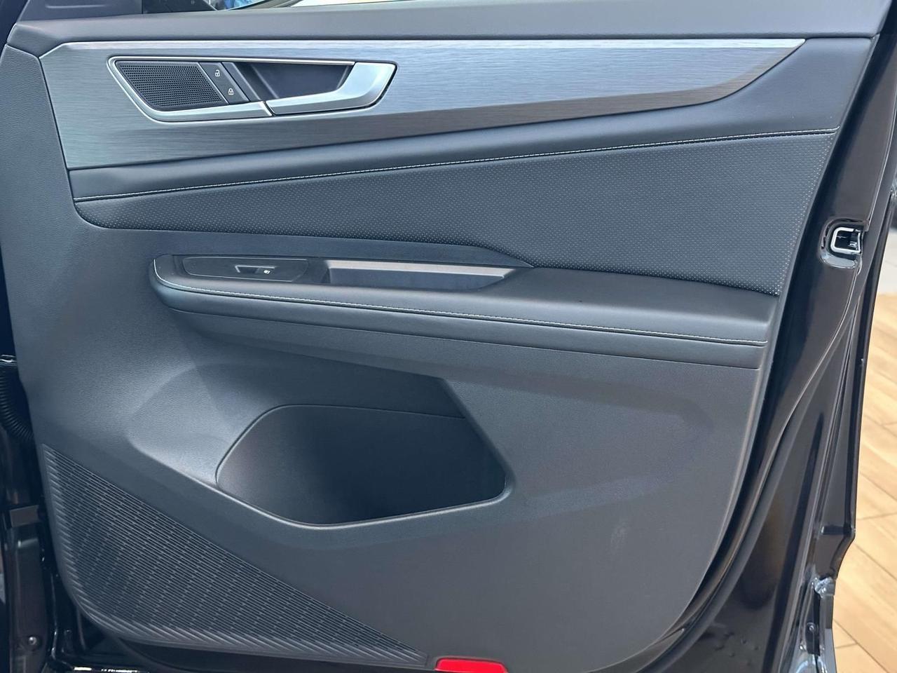 2026 Volkswagen Atlas Cross Sport 2.0T SE w/Technology Woodbridge VA