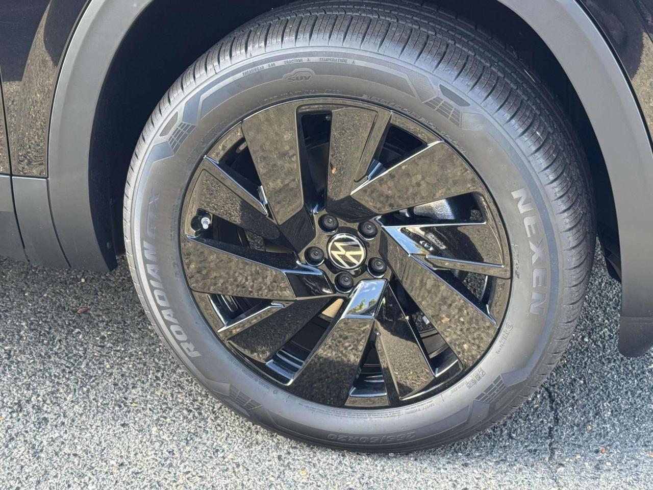 2026 Volkswagen Atlas Cross Sport 2.0T SE w/Technology Woodbridge VA