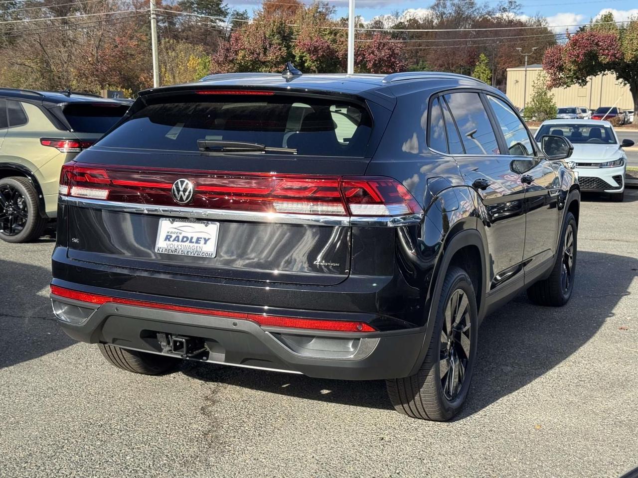 2026 Volkswagen Atlas Cross Sport 2.0T SE w/Technology
