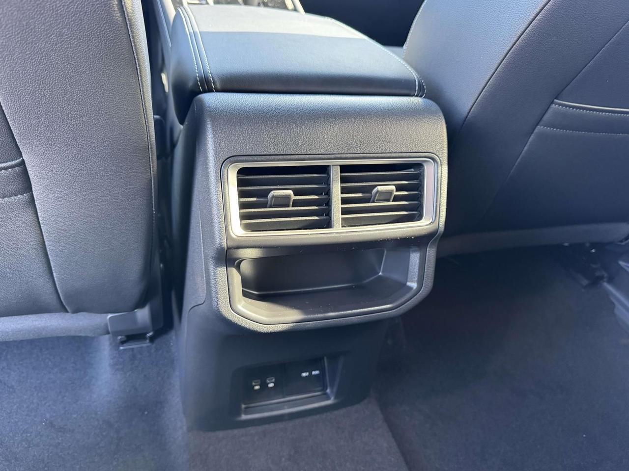 2026 Volkswagen Atlas Cross Sport 2.0T SE w/Technology Woodbridge VA