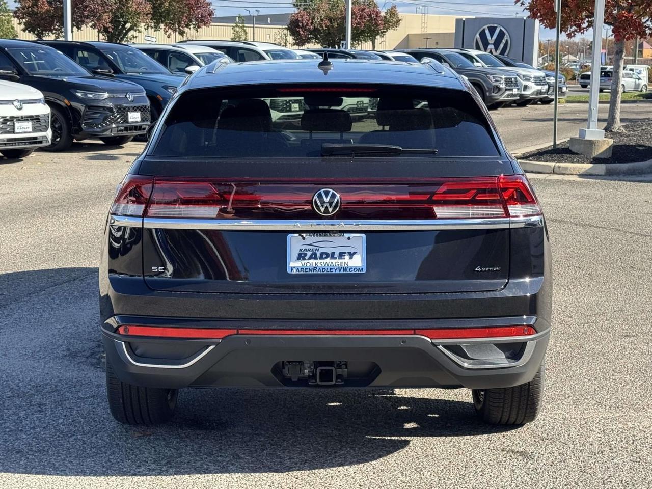 2026 Volkswagen Atlas Cross Sport 2.0T SE w/Technology
