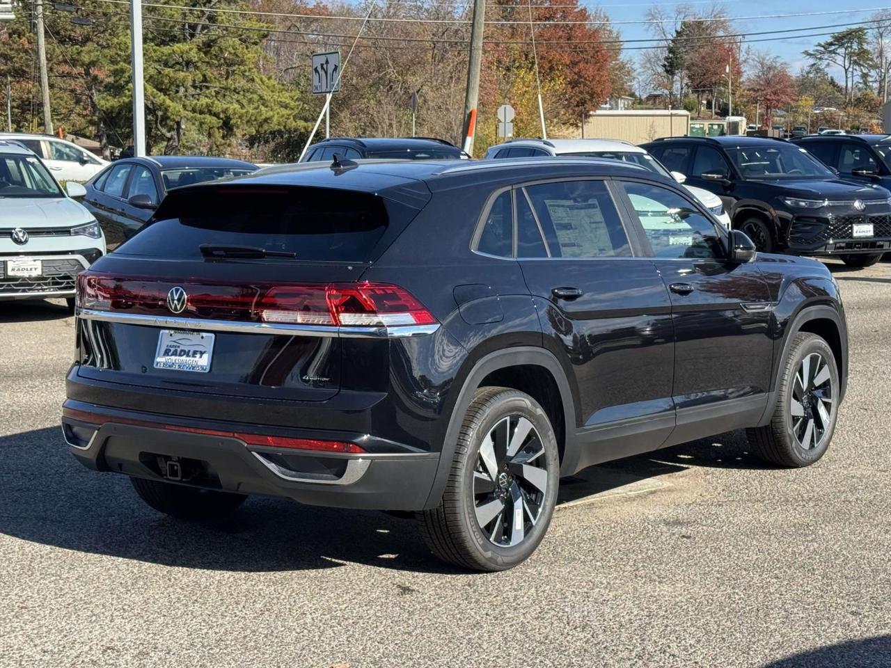 2026 Volkswagen Atlas Cross Sport 2.0T SE w/Technology