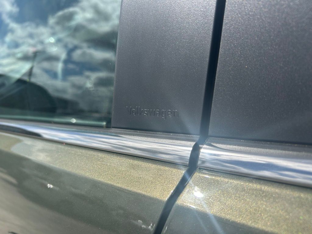 2026 Volkswagen Atlas Cross Sport 2.0T SE w/Technology Tampa FL