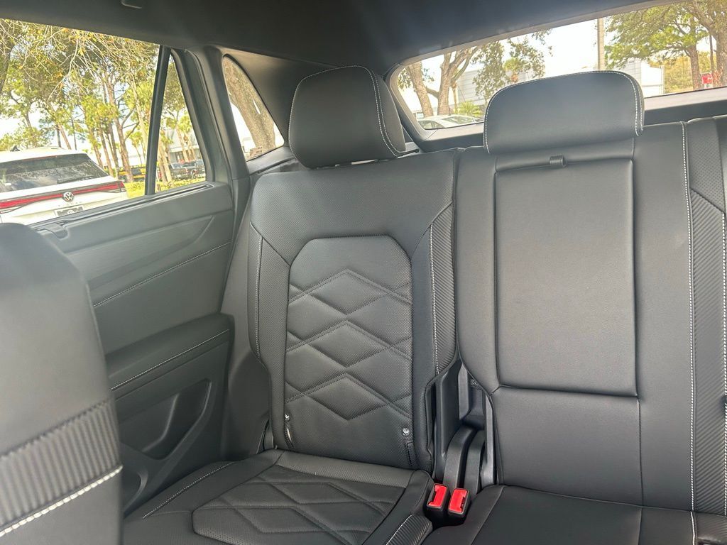 2026 Volkswagen Atlas Cross Sport 2.0T SE w/Technology Tampa FL