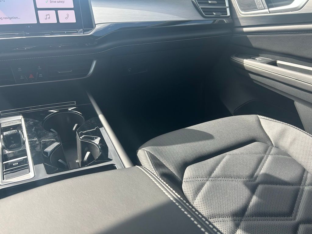 2026 Volkswagen Atlas Cross Sport 2.0T SE w/Technology Tampa FL