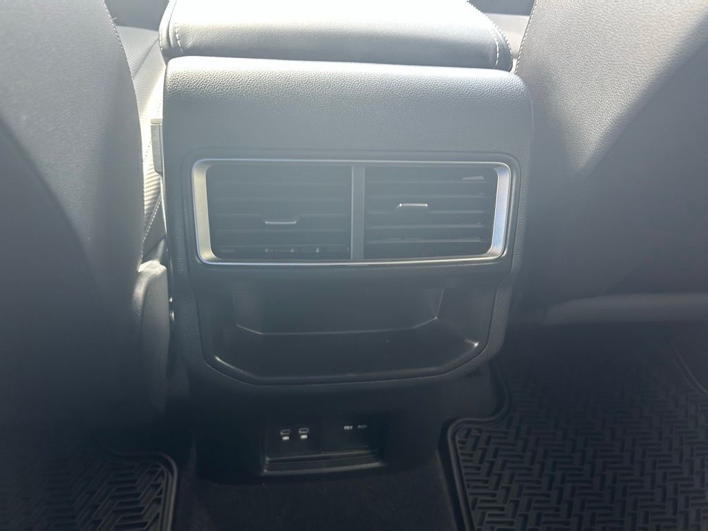 2026 Volkswagen Atlas Cross Sport 2.0T SE w/Technology Tampa FL