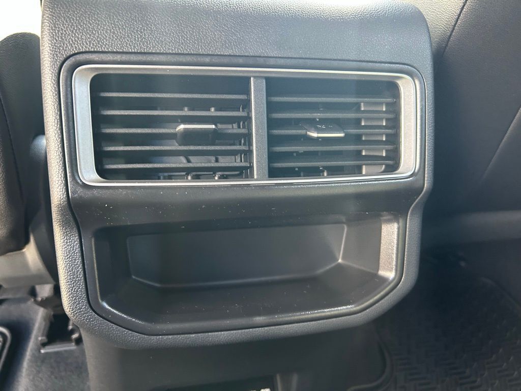 2026 Volkswagen Atlas Cross Sport 2.0T SE w/Technology Tampa FL