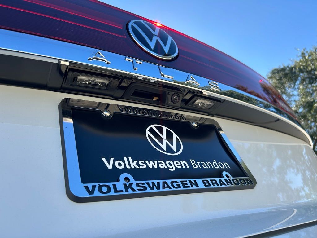 2026 Volkswagen Atlas Cross Sport 2.0T SE w/Technology Tampa FL
