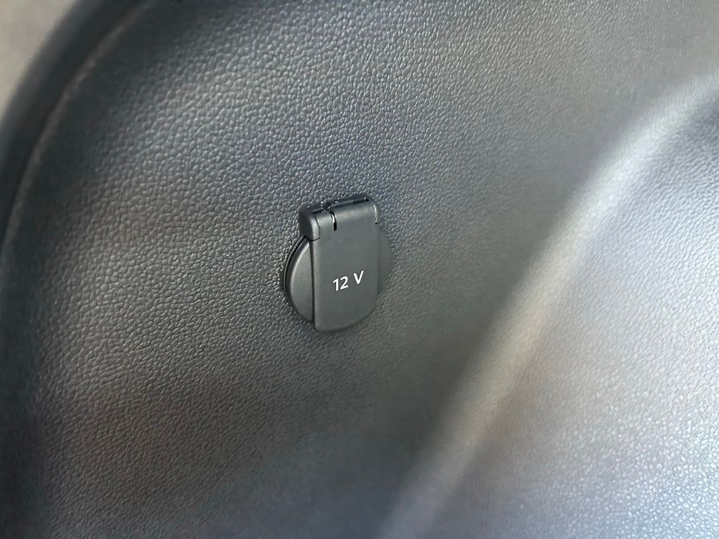 2026 Volkswagen Atlas Cross Sport 2.0T SE w/Technology Tampa FL