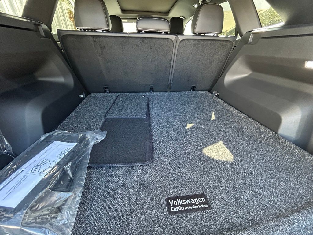 2026 Volkswagen Atlas Cross Sport 2.0T SE w/Technology Tampa FL