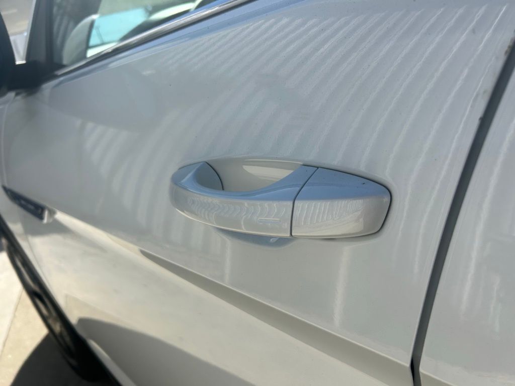 2026 Volkswagen Atlas Cross Sport 2.0T SE w/Technology Tampa FL