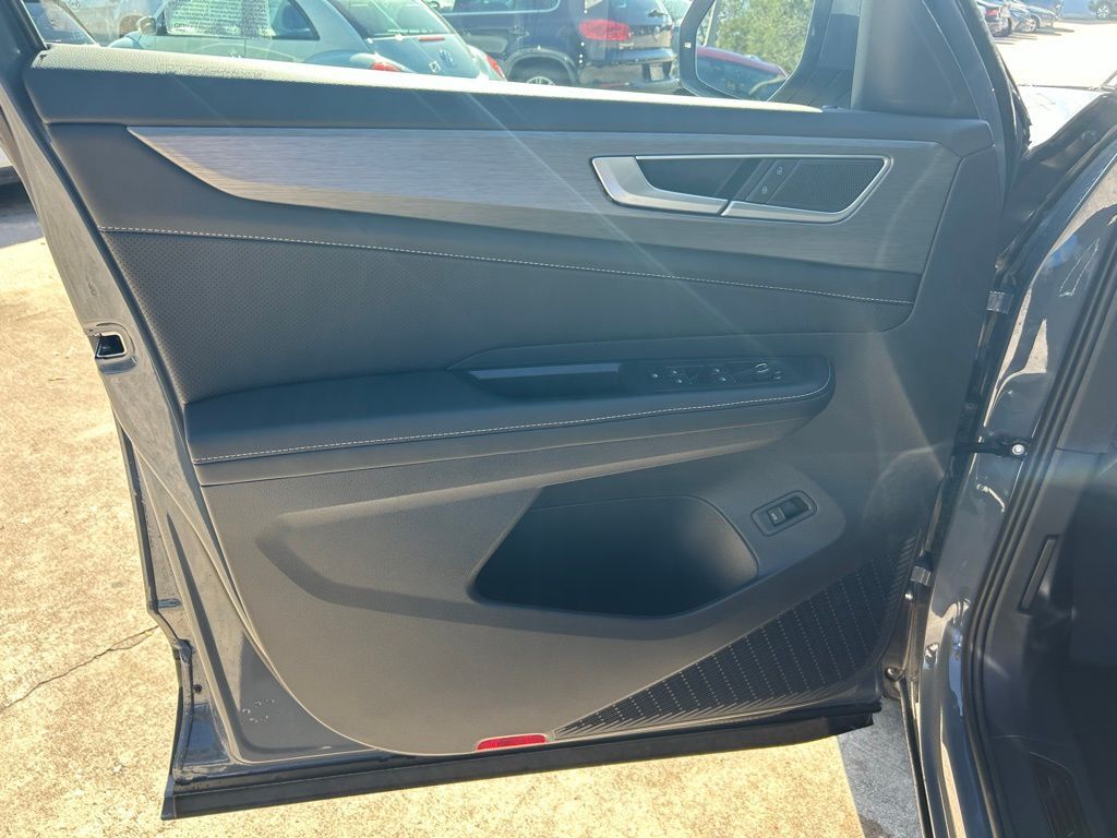 2026 Volkswagen Atlas Cross Sport 2.0T SE w/Technology Tampa FL