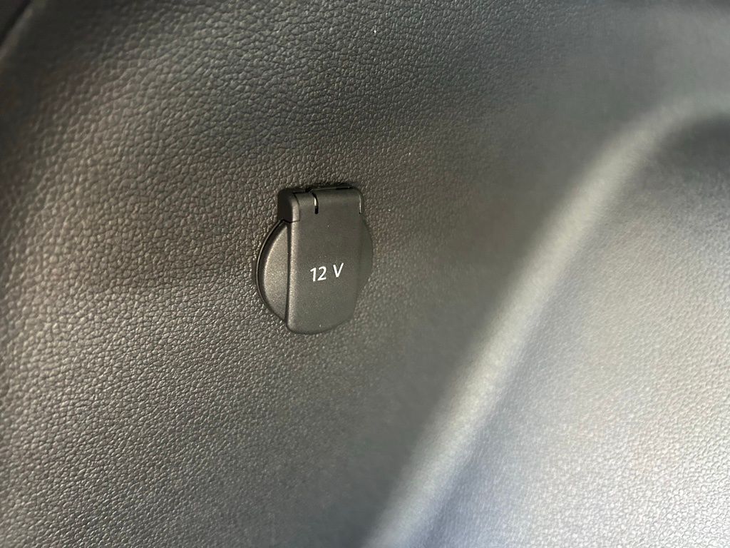 2026 Volkswagen Atlas Cross Sport 2.0T SE w/Technology Tampa FL