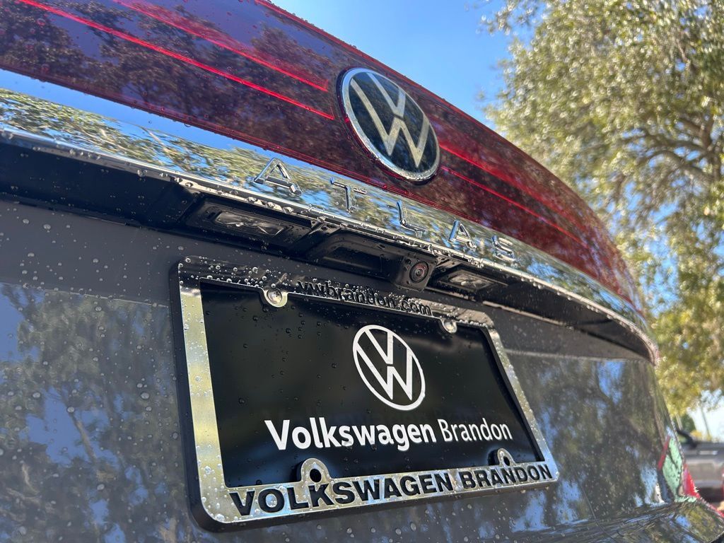2026 Volkswagen Atlas Cross Sport 2.0T SE w/Technology Tampa FL