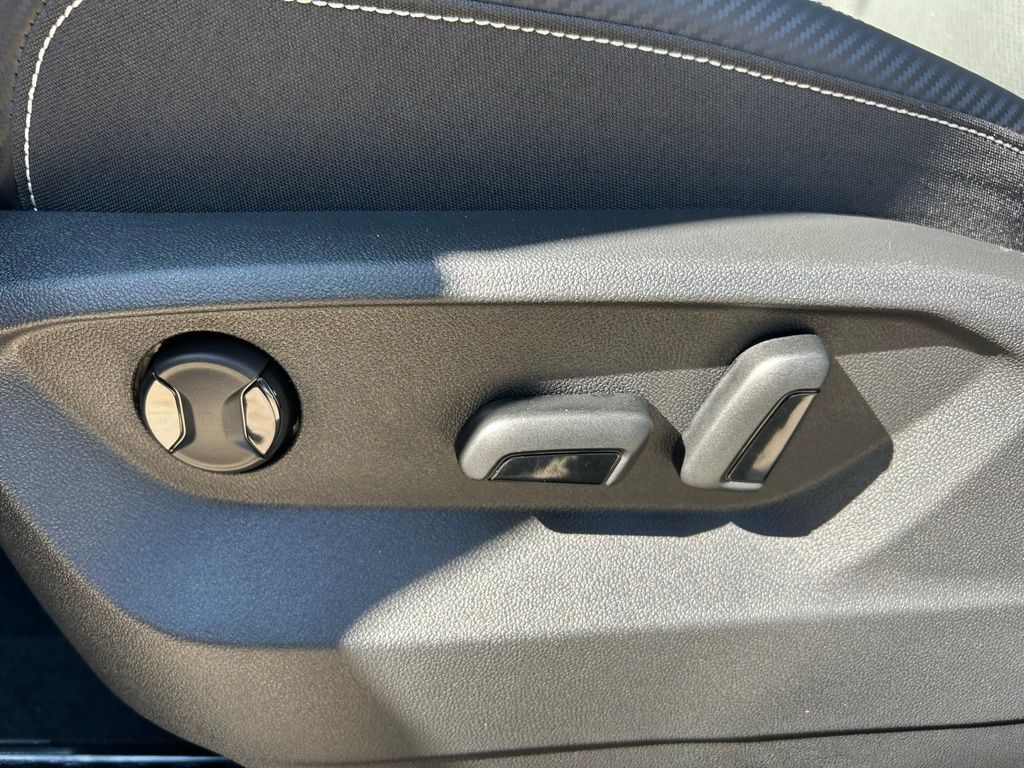 2026 Volkswagen Atlas Cross Sport 2.0T SE w/Technology Tampa FL