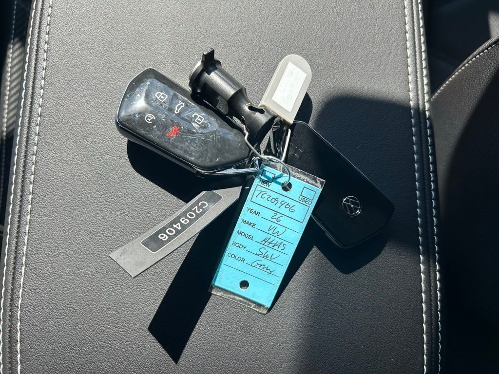 2026 Volkswagen Atlas Cross Sport 2.0T SE w/Technology Tampa FL