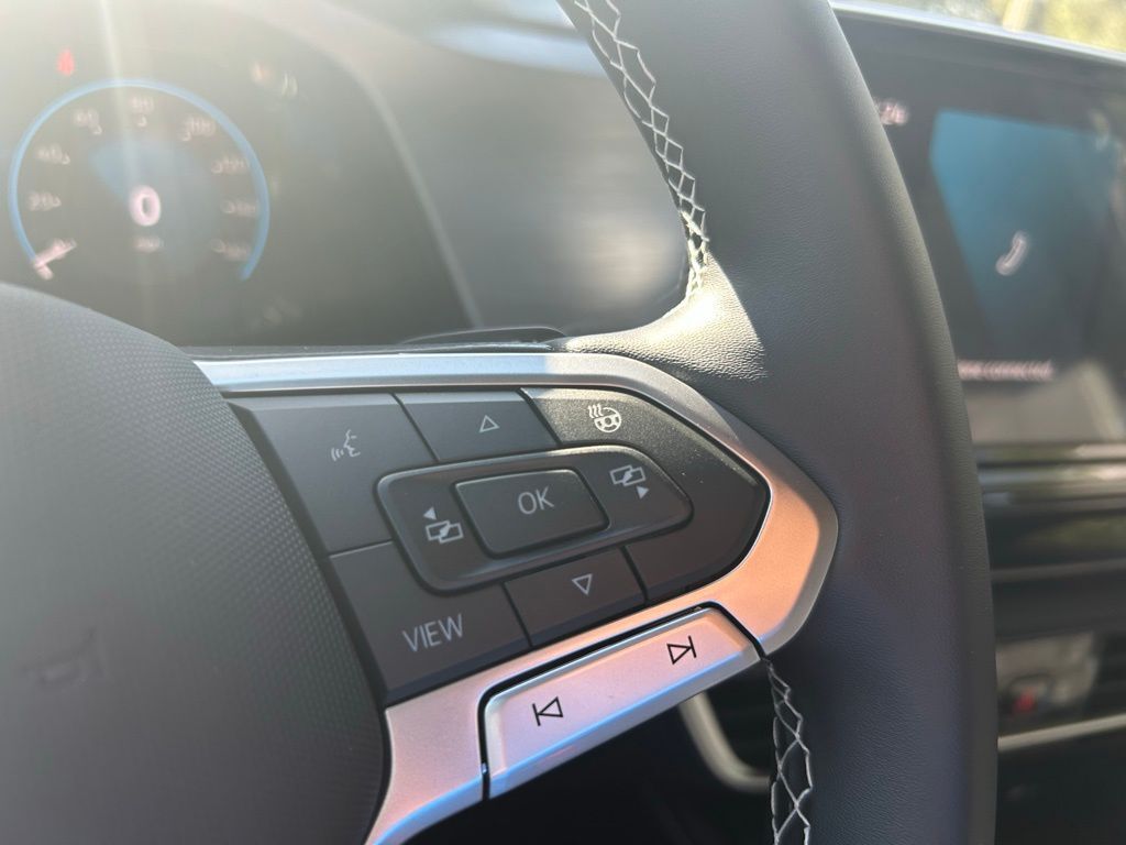 2026 Volkswagen Atlas Cross Sport 2.0T SE w/Technology Tampa FL