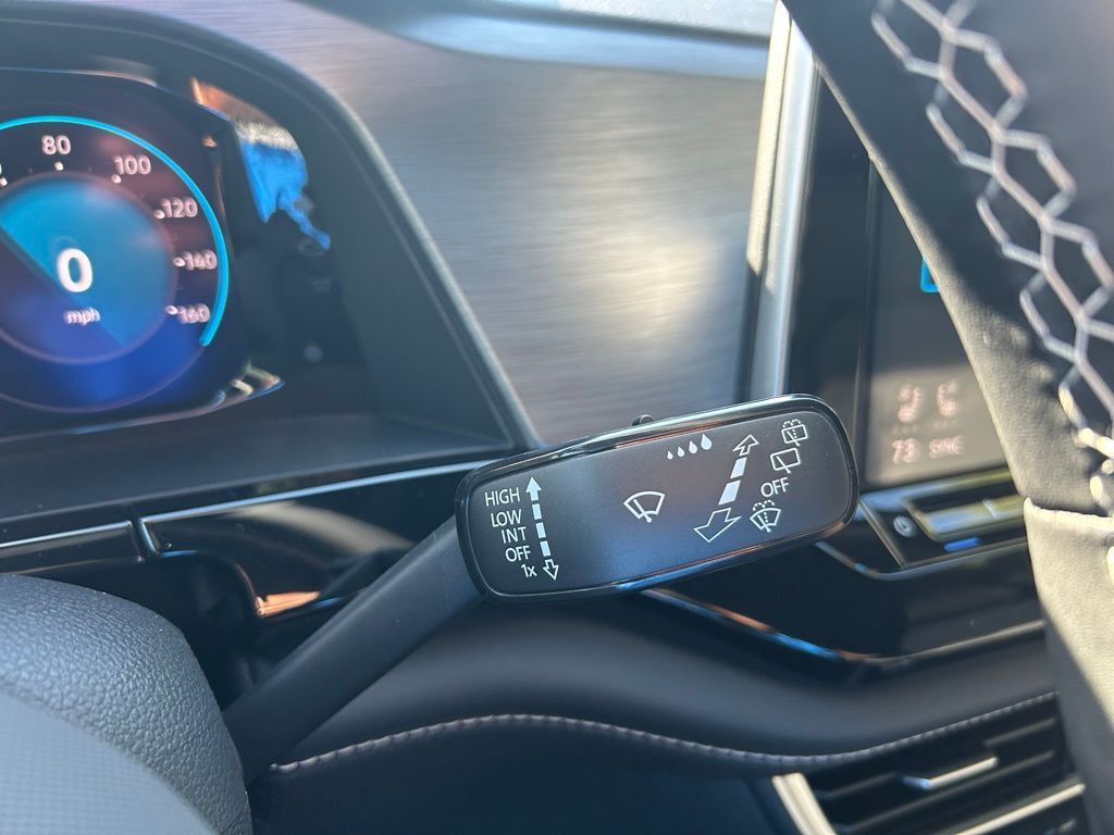 2026 Volkswagen Atlas Cross Sport 2.0T SE w/Technology Tampa FL