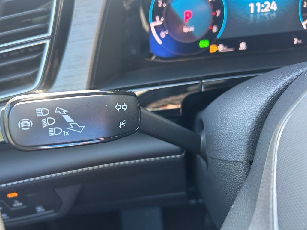 2026 Volkswagen Atlas Cross Sport 2.0T SE w/Technology Tampa FL