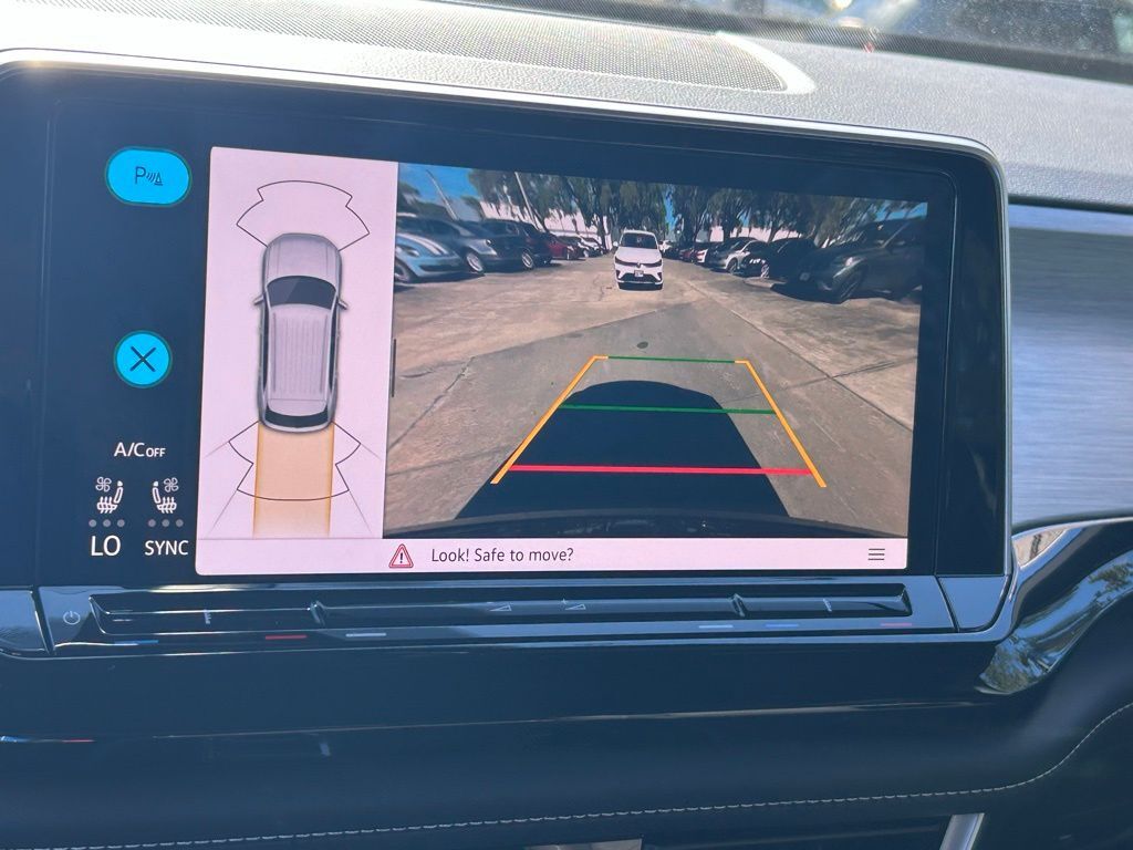 2026 Volkswagen Atlas Cross Sport 2.0T SE w/Technology Tampa FL