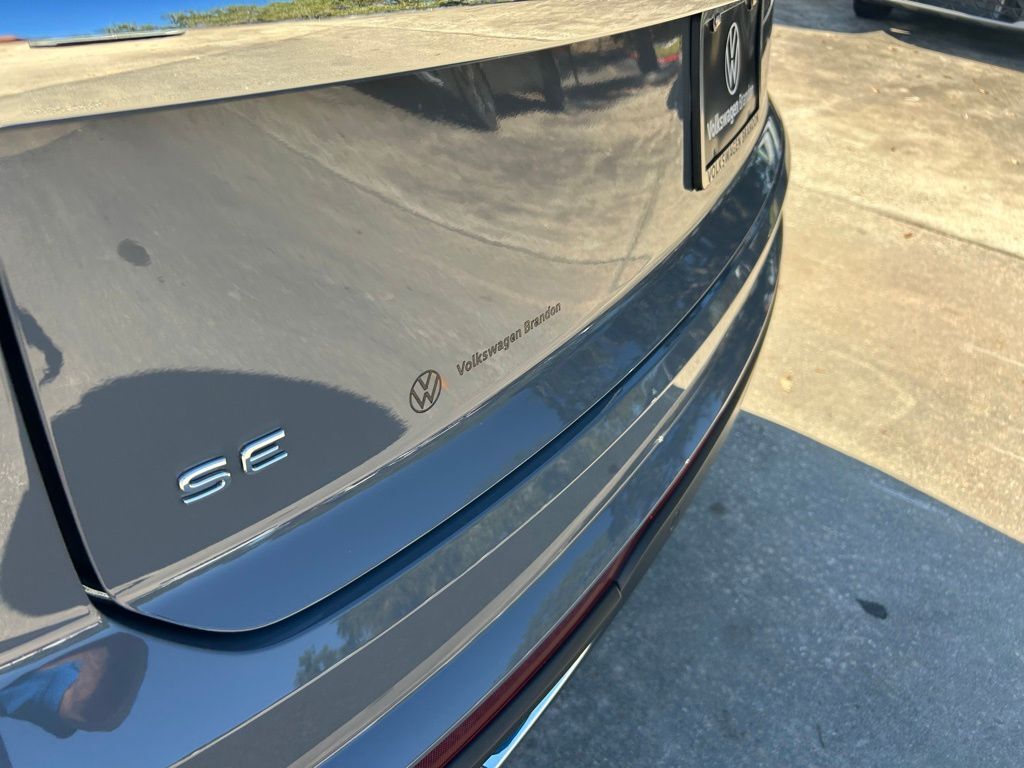 2026 Volkswagen Atlas Cross Sport 2.0T SE w/Technology Tampa FL