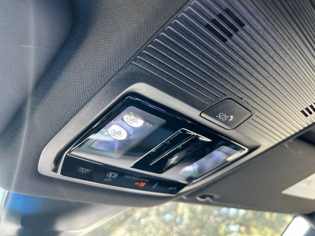 2026 Volkswagen Atlas Cross Sport 2.0T SE w/Technology Tampa FL