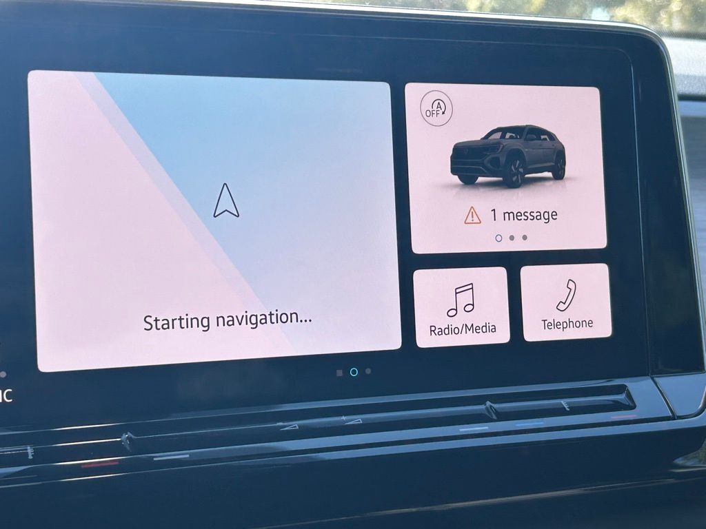 2026 Volkswagen Atlas Cross Sport 2.0T SE w/Technology Tampa FL