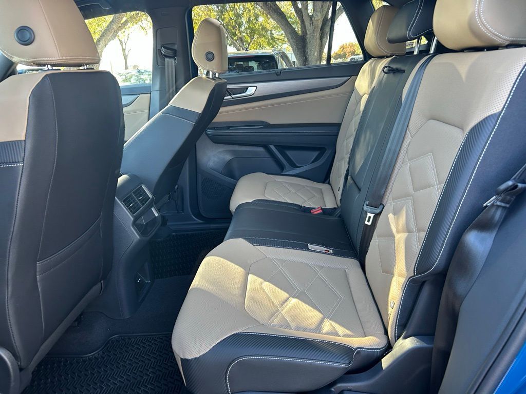 2026 Volkswagen Atlas Cross Sport 2.0T SE w/Technology Tampa FL