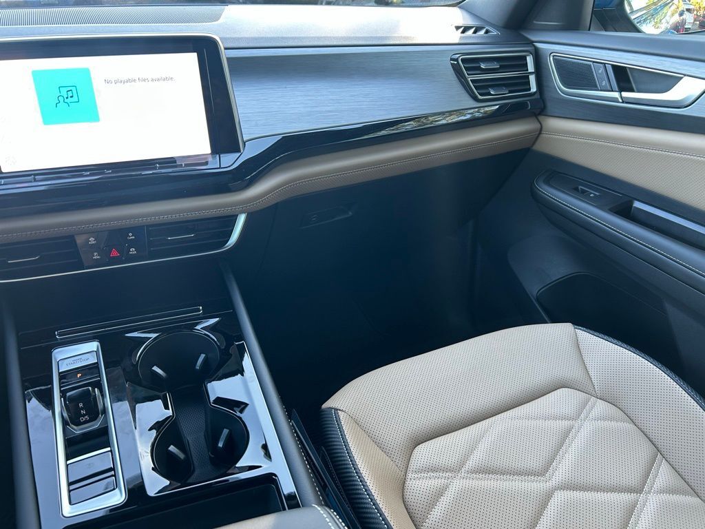 2026 Volkswagen Atlas Cross Sport 2.0T SE w/Technology Tampa FL