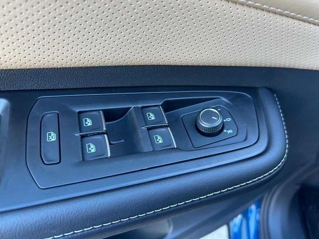 2026 Volkswagen Atlas Cross Sport 2.0T SE w/Technology Tampa FL