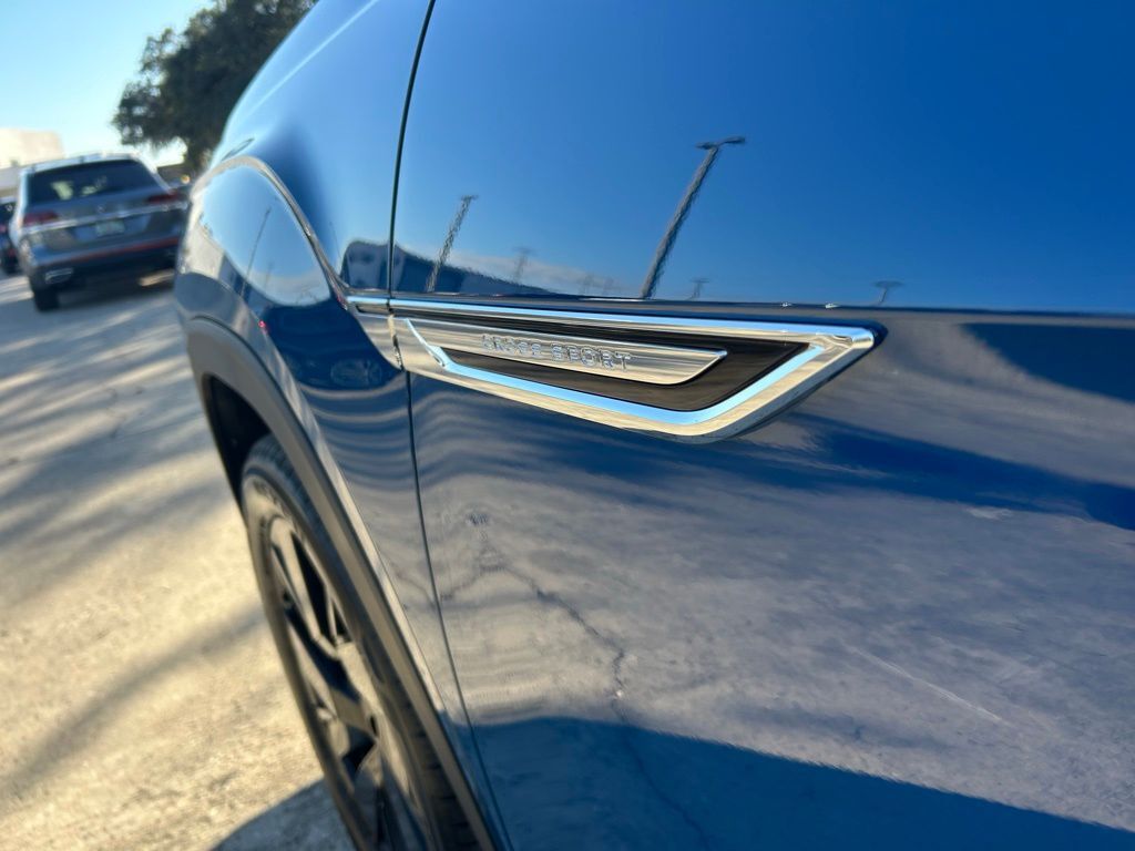 2026 Volkswagen Atlas Cross Sport 2.0T SE w/Technology Tampa FL