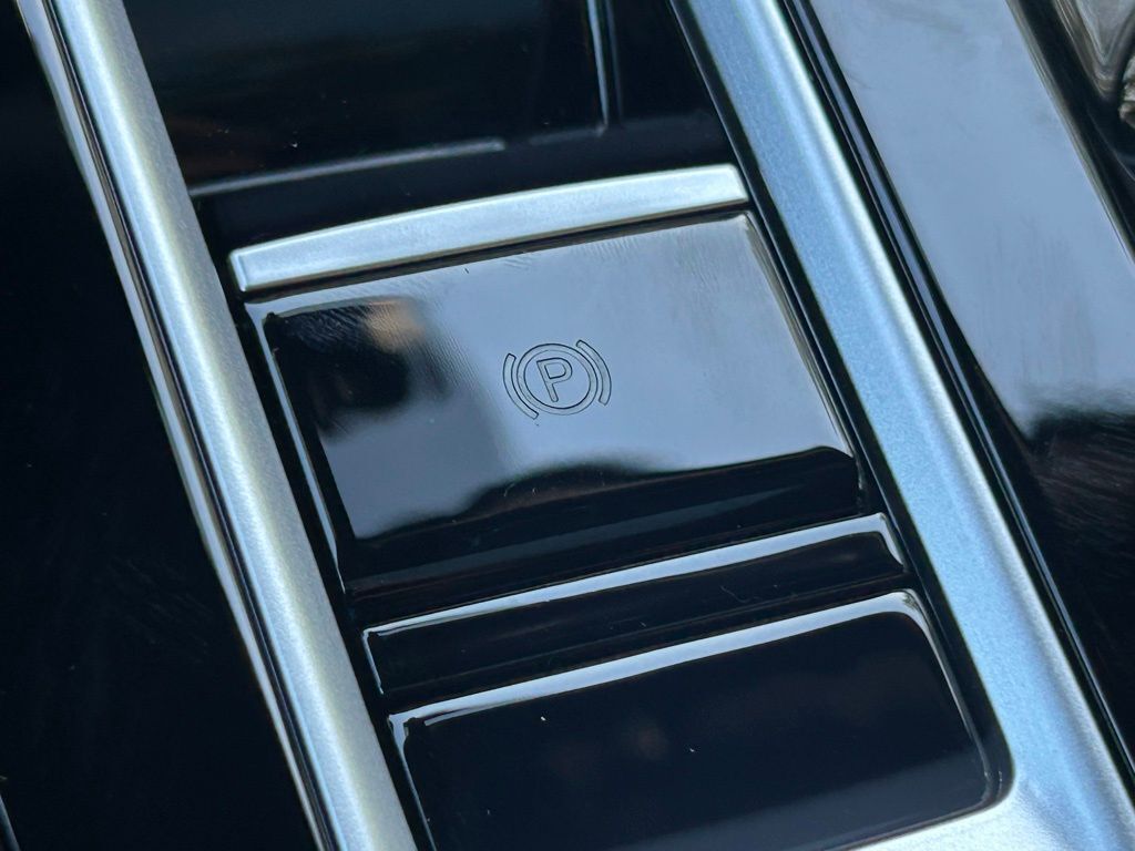 2026 Volkswagen Atlas Cross Sport 2.0T SE w/Technology Tampa FL