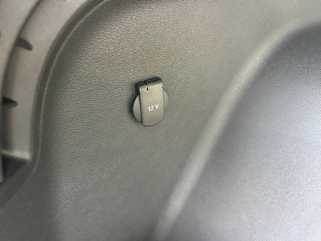 2026 Volkswagen Atlas Cross Sport 2.0T SE w/Technology Tampa FL