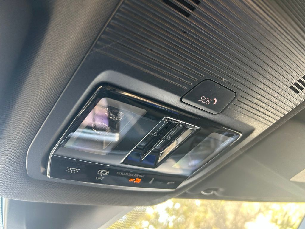 2026 Volkswagen Atlas Cross Sport 2.0T SE w/Technology Tampa FL