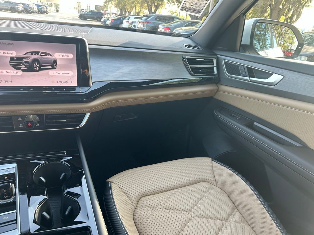 2026 Volkswagen Atlas Cross Sport 2.0T SE w/Technology Tampa FL