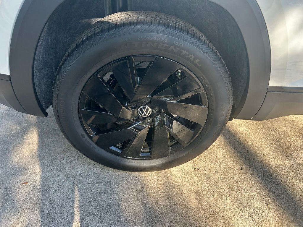 2026 Volkswagen Atlas Cross Sport 2.0T SE w/Technology Tampa FL