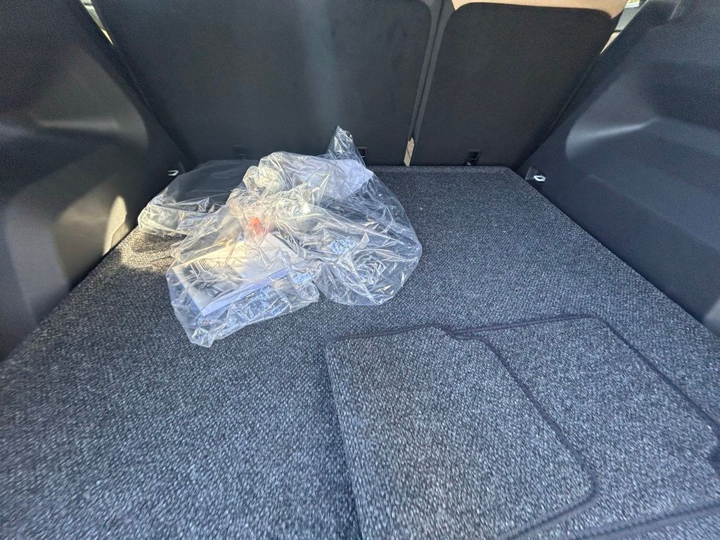 2026 Volkswagen Atlas Cross Sport 2.0T SE w/Technology Tampa FL