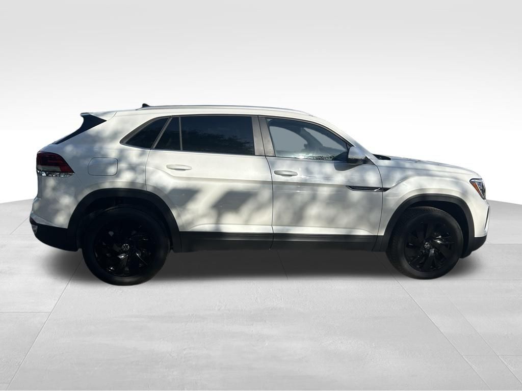 2026 Volkswagen Atlas Cross Sport 2.0T SE w/Technology Tampa FL
