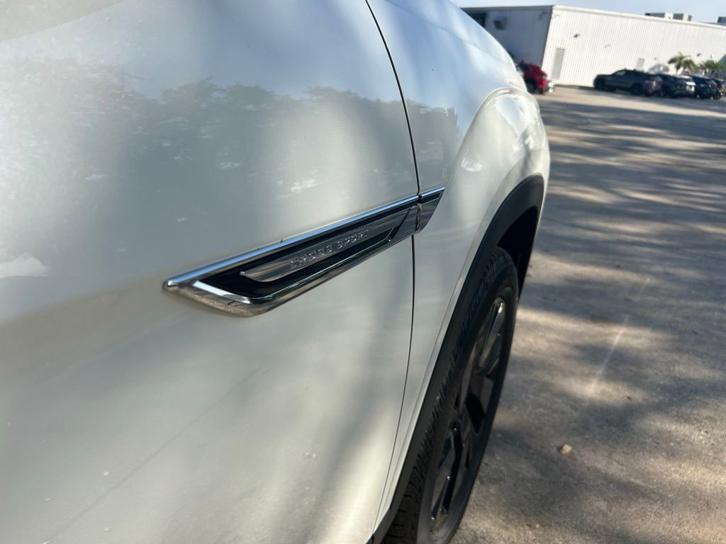 2026 Volkswagen Atlas Cross Sport 2.0T SE w/Technology Tampa FL