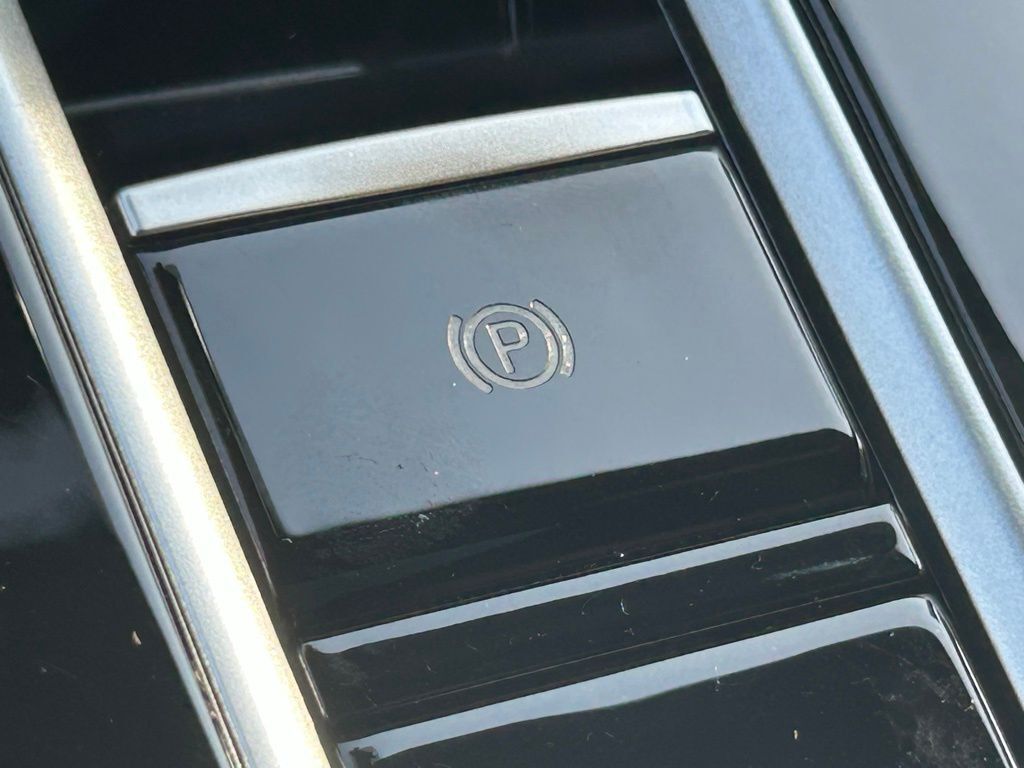 2026 Volkswagen Atlas Cross Sport 2.0T SE w/Technology Tampa FL