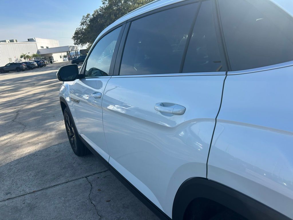 2026 Volkswagen Atlas Cross Sport 2.0T SE w/Technology Tampa FL