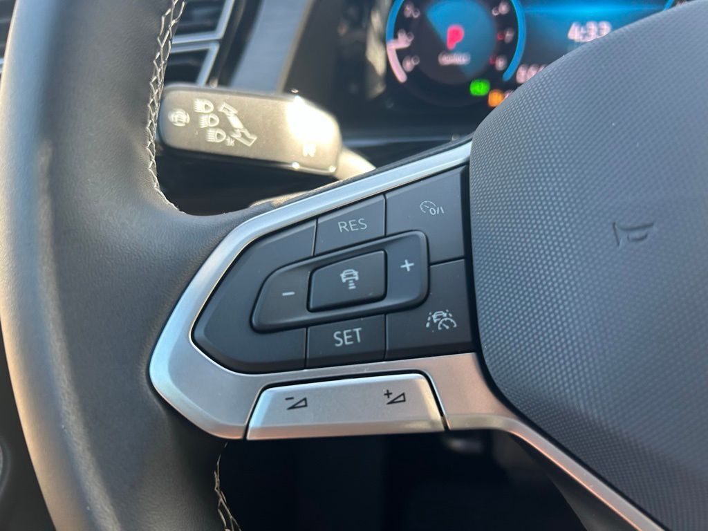 2026 Volkswagen Atlas Cross Sport 2.0T SE w/Technology Tampa FL