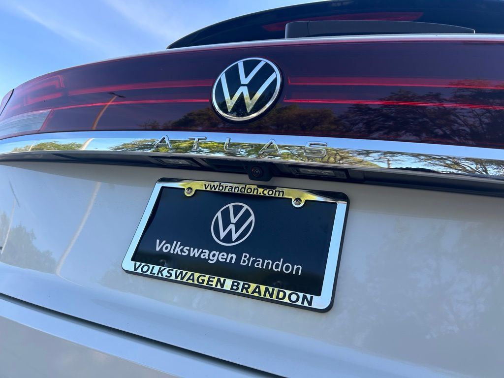 2026 Volkswagen Atlas Cross Sport 2.0T SE w/Technology Tampa FL