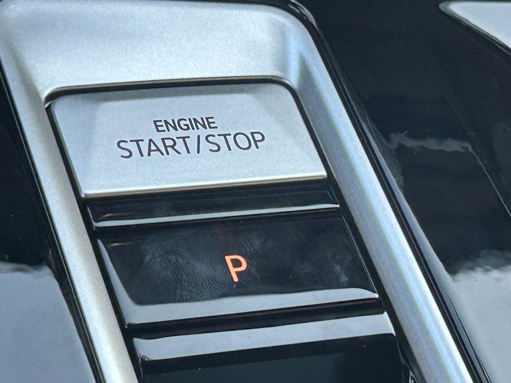 2026 Volkswagen Atlas Cross Sport 2.0T SE w/Technology Tampa FL