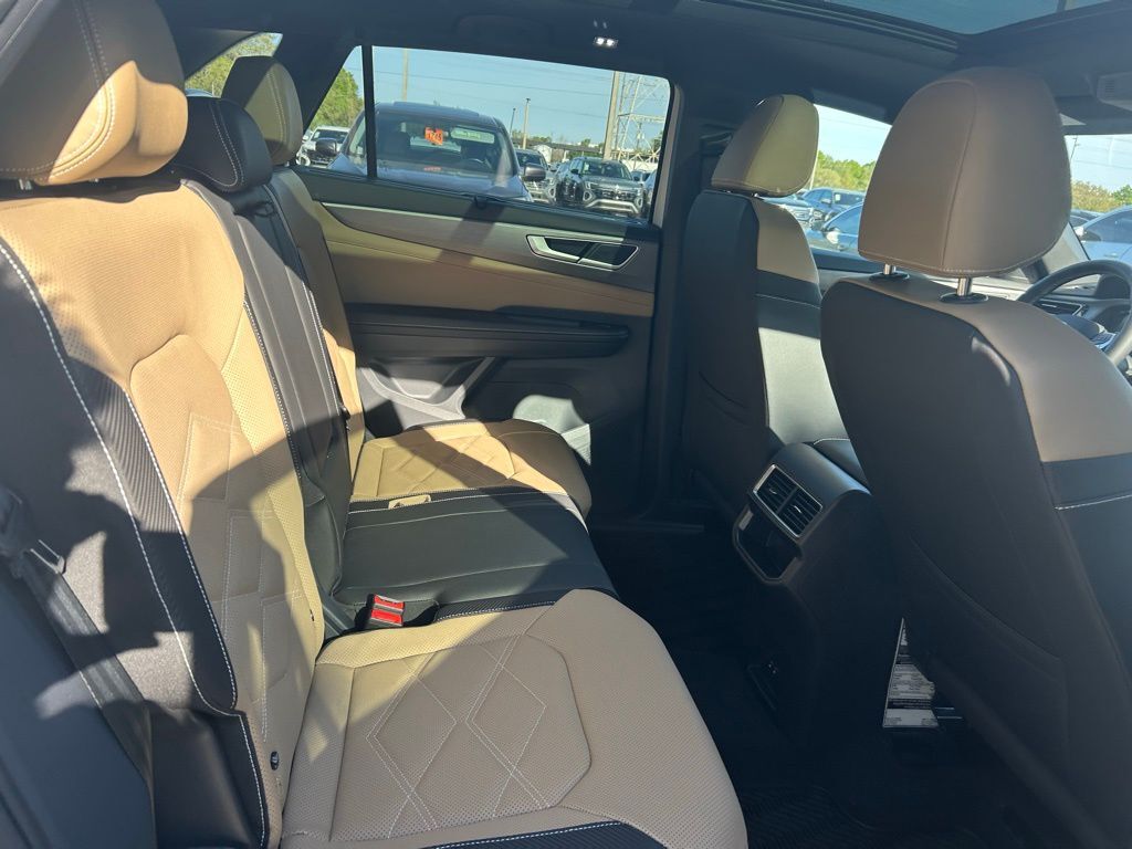 2026 Volkswagen Atlas Cross Sport 2.0T SE w/Technology Tampa FL