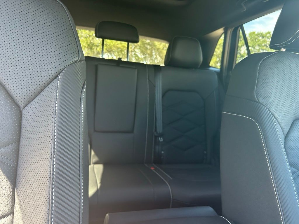 2026 Volkswagen Atlas Cross Sport 2.0T SE w/Technology Tampa FL