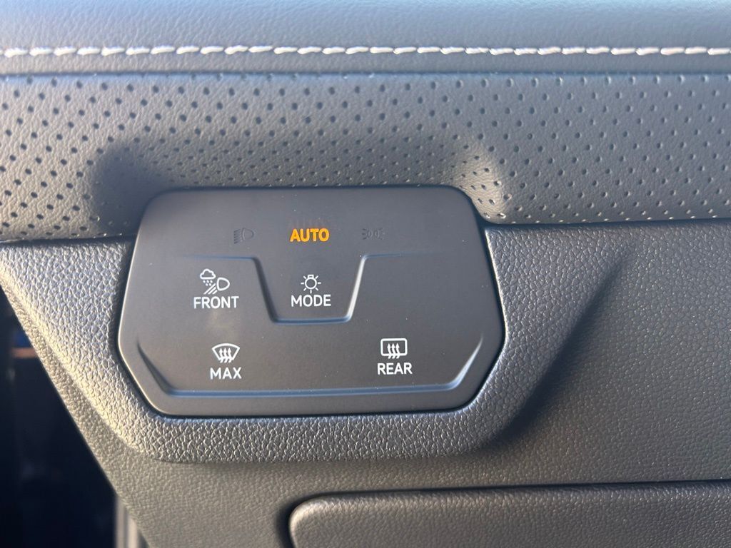 2026 Volkswagen Atlas Cross Sport 2.0T SE w/Technology Tampa FL